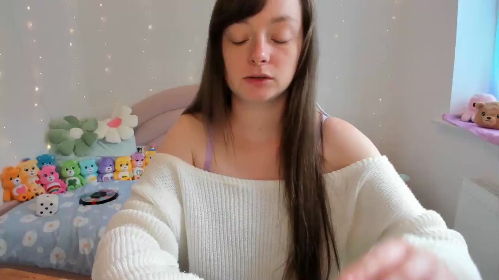 Gallery image thumbnail from JessieBear_'s myfreecams stream on, 08/22/2024, 14:03 image 3 of 20