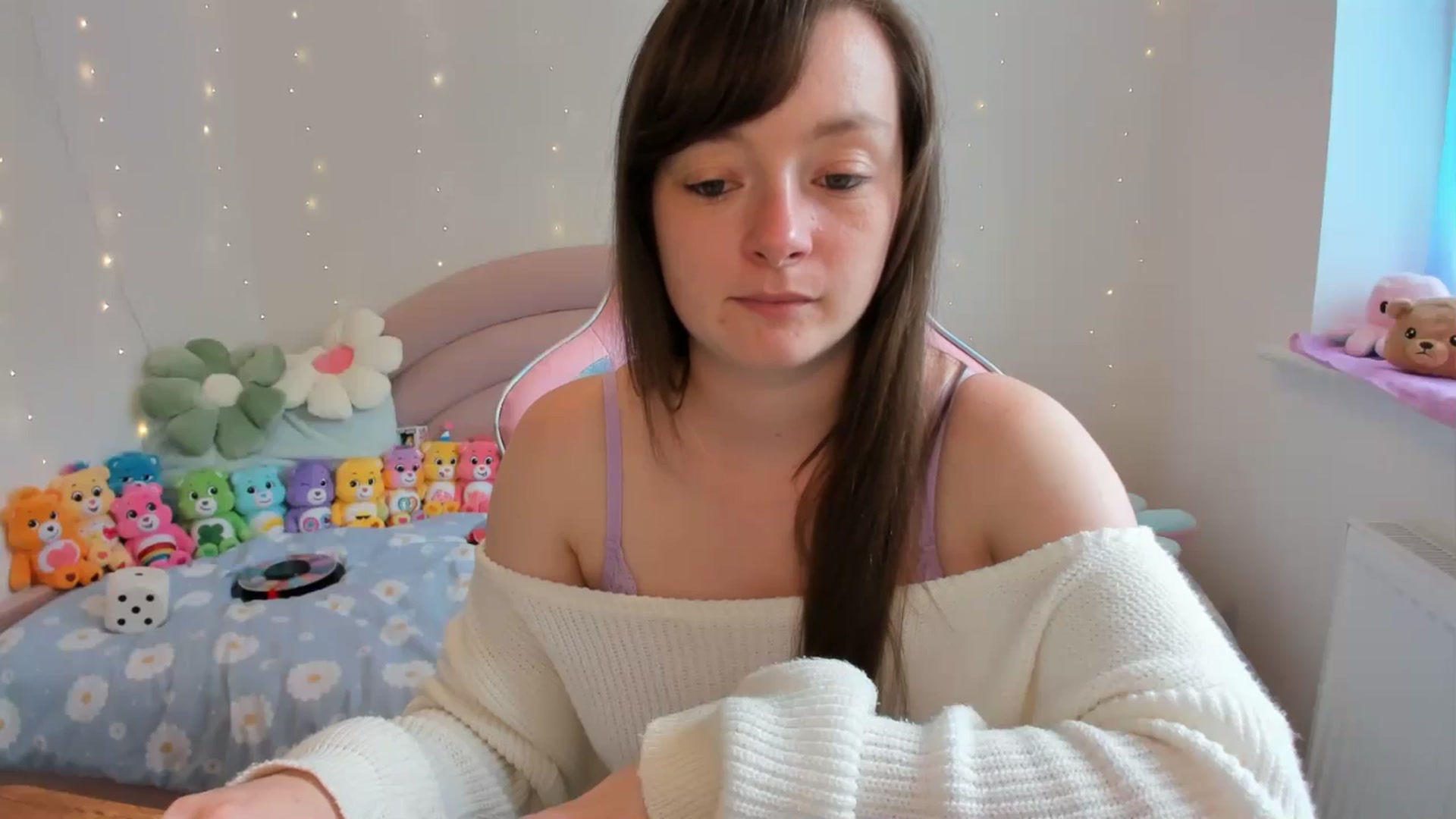Gallery image thumbnail from JessieBear_'s myfreecams stream on, 08/22/2024, 14:03 image 11 of 20