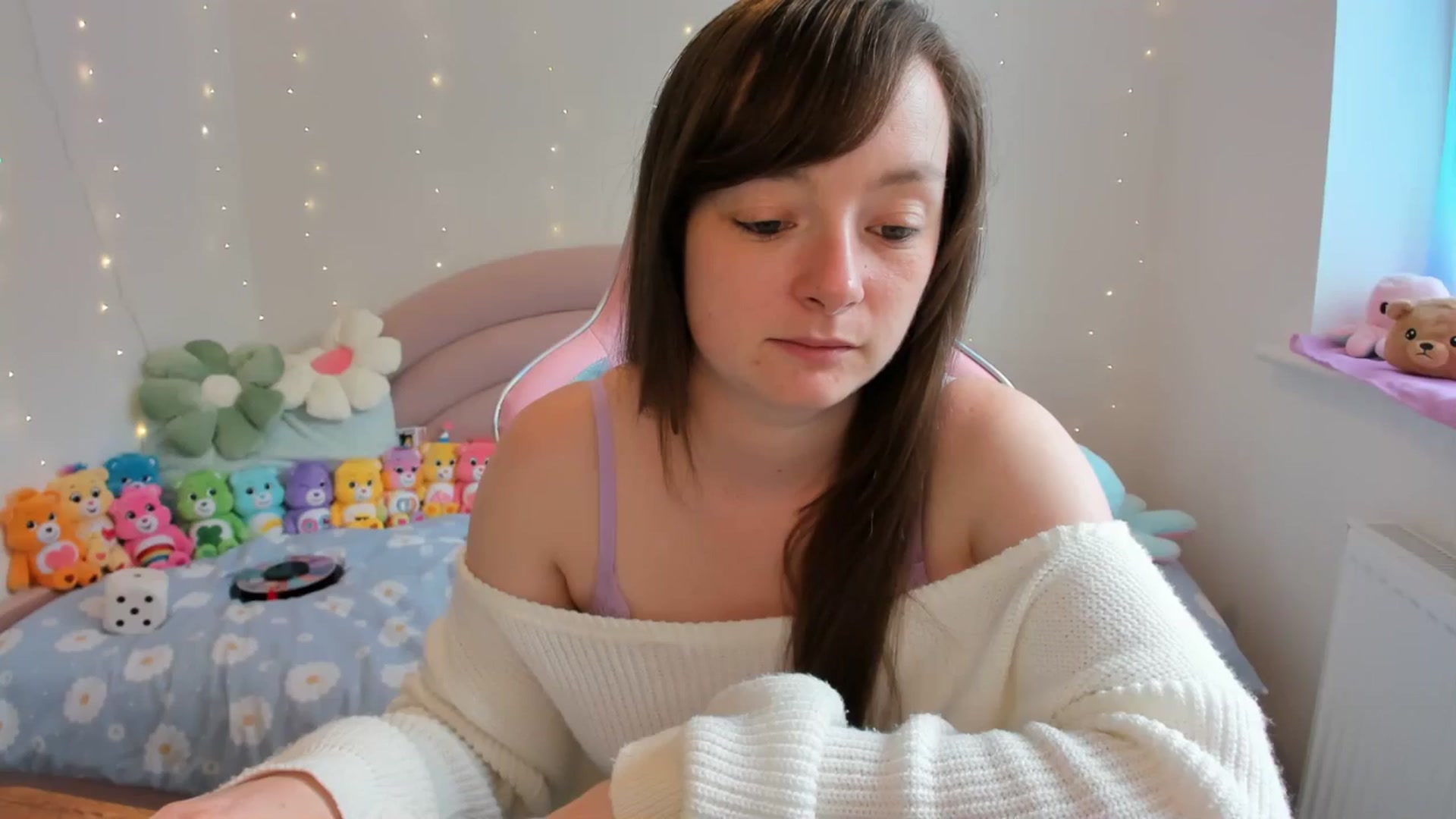 Gallery image thumbnail from JessieBear_'s myfreecams stream on, 08/22/2024, 14:03 image 9 of 20