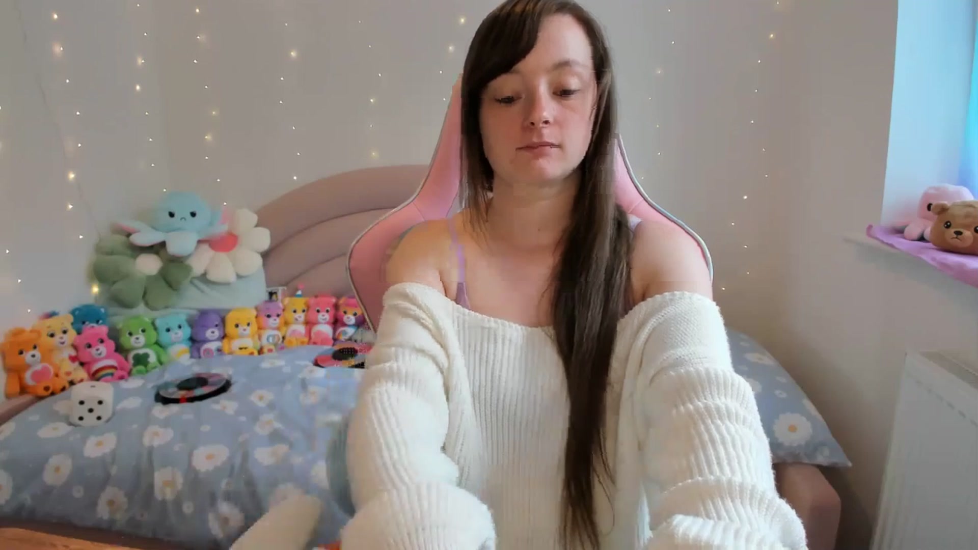 Gallery image thumbnail from JessieBear_'s myfreecams stream on, 08/22/2024, 15:35 image 13 of 20