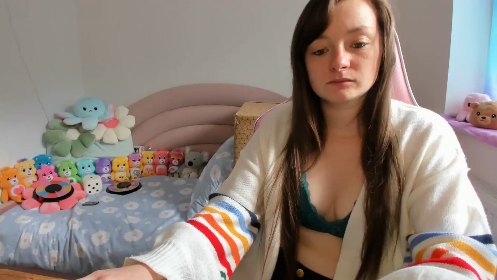 Gallery image thumbnail from JessieBear_'s myfreecams stream on, 08/23/2024, 09:22 image 19 of 20