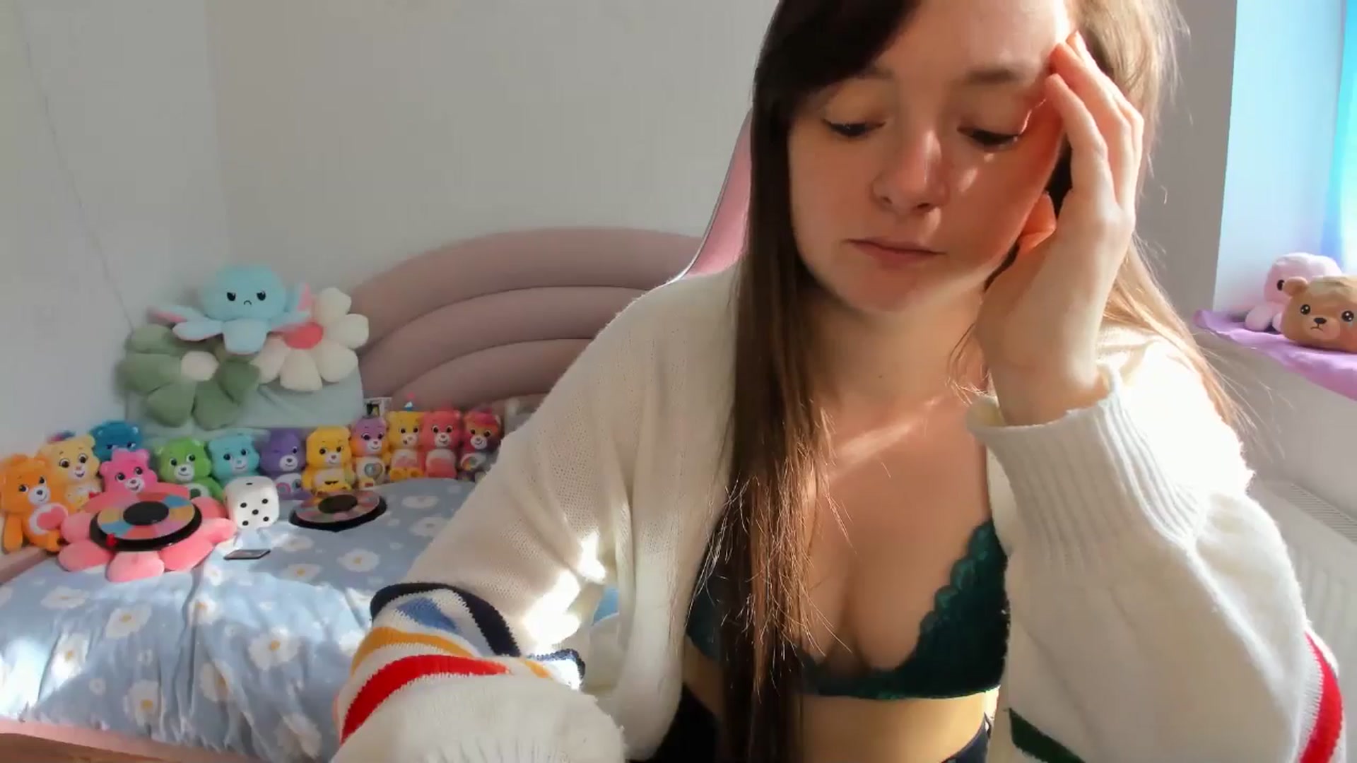 Gallery image thumbnail from JessieBear_'s myfreecams stream on, 08/23/2024, 09:22 image 7 of 20