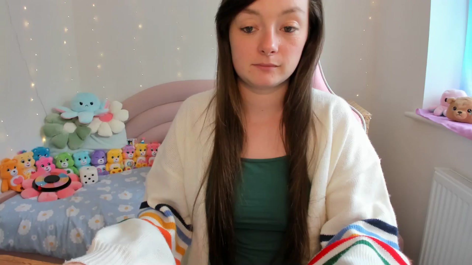 Gallery image thumbnail from JessieBear_'s myfreecams stream on, 08/23/2024, 13:40 image 13 of 20