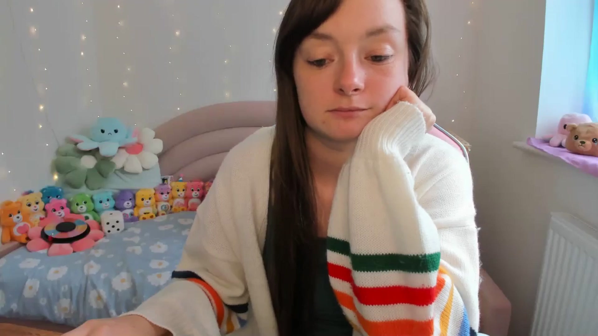 Gallery image thumbnail from JessieBear_'s myfreecams stream on, 08/23/2024, 13:40 image 19 of 20