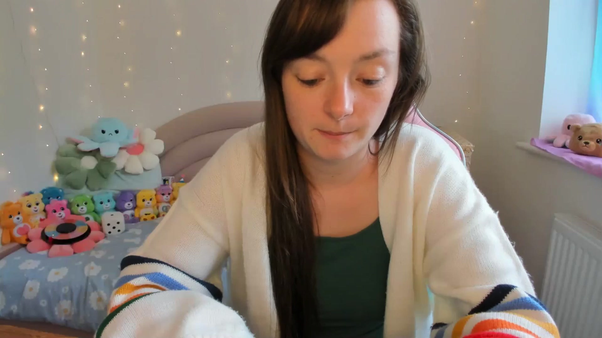 Gallery image thumbnail from JessieBear_'s myfreecams stream on, 08/23/2024, 14:18 image 3 of 20