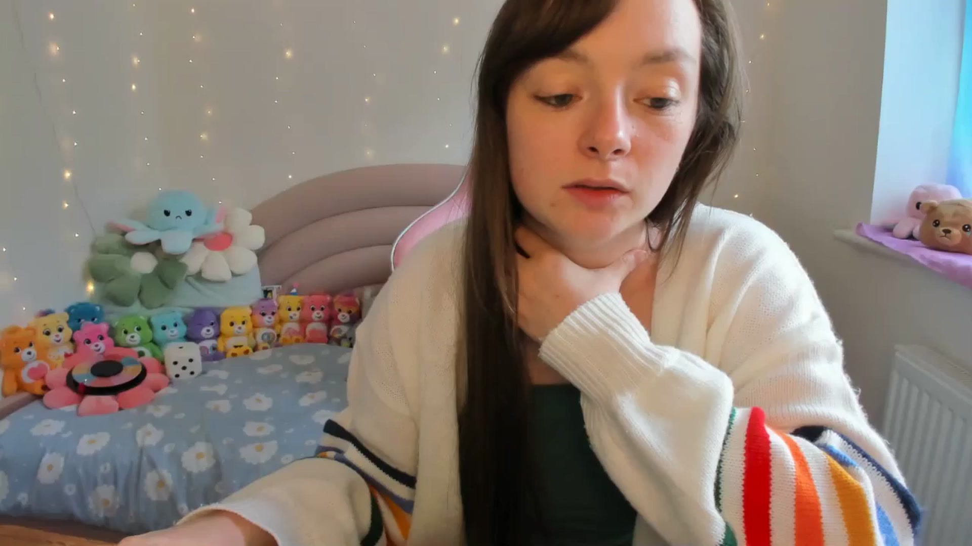 Gallery image thumbnail from JessieBear_'s myfreecams stream on, 08/23/2024, 14:18 image 2 of 20