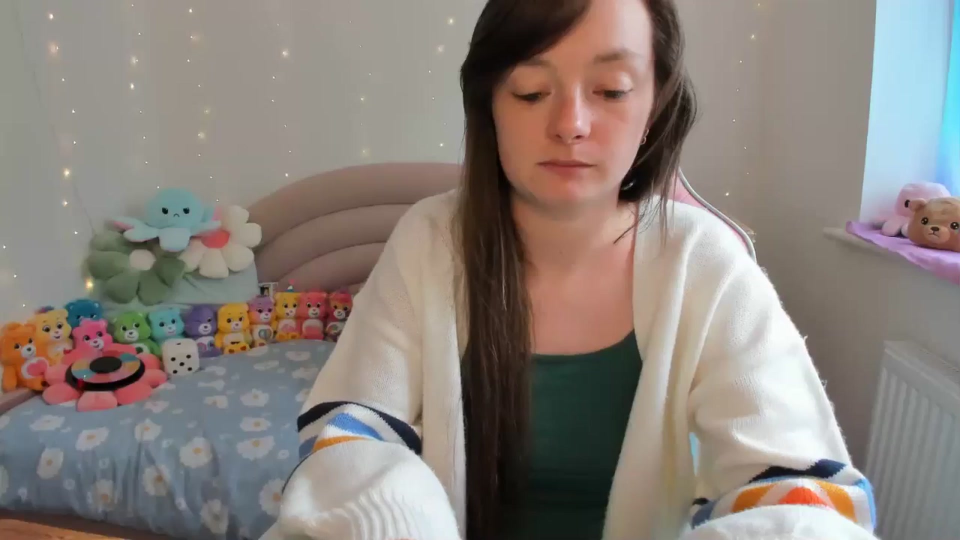 Gallery image thumbnail from JessieBear_'s myfreecams stream on, 08/23/2024, 14:18 image 8 of 20