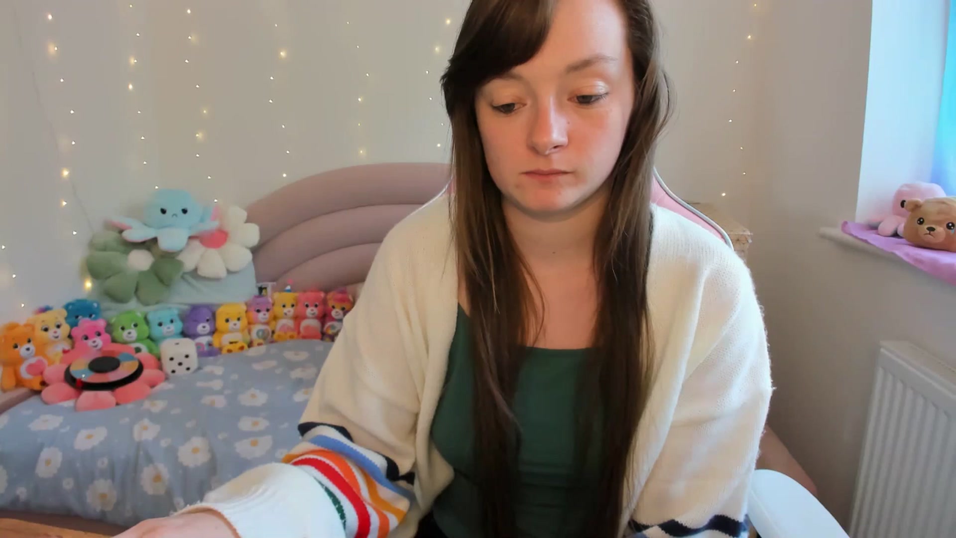 Gallery image thumbnail from JessieBear_'s myfreecams stream on, 08/23/2024, 14:59 image 8 of 20