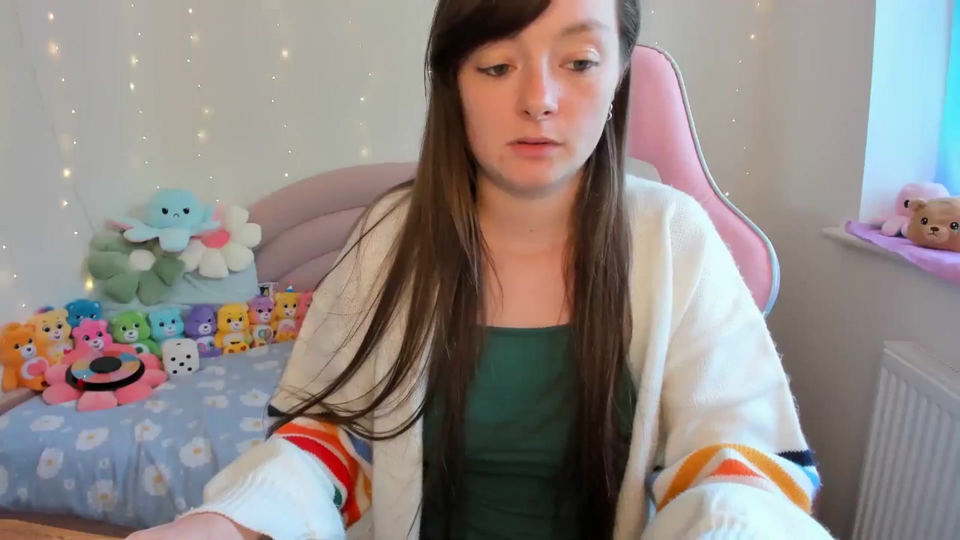 Gallery image thumbnail from JessieBear_'s myfreecams stream on, 08/23/2024, 14:59 image 18 of 20