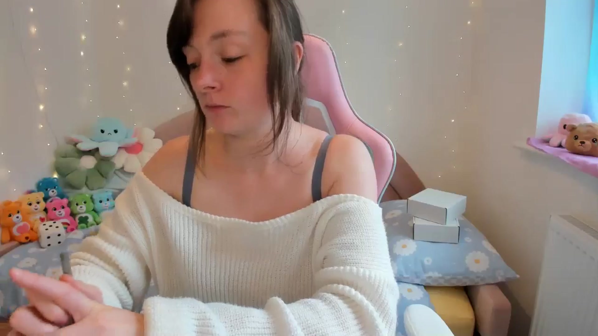 Gallery image thumbnail from JessieBear_'s myfreecams stream on, 08/27/2024, 14:56 image 19 of 20