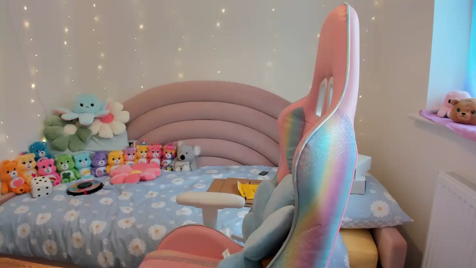 Gallery image thumbnail from JessieBear_'s myfreecams stream on, 08/27/2024, 16:30 image 11 of 20