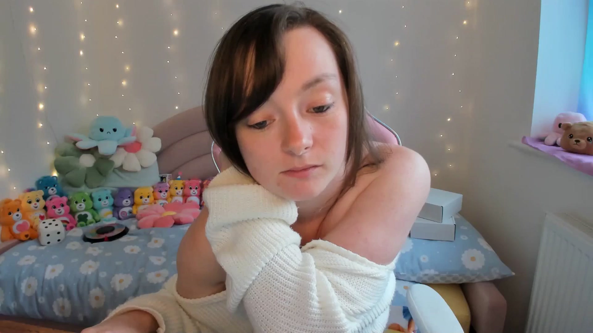 Gallery image thumbnail from JessieBear_'s myfreecams stream on, 08/27/2024, 16:50 image 19 of 20