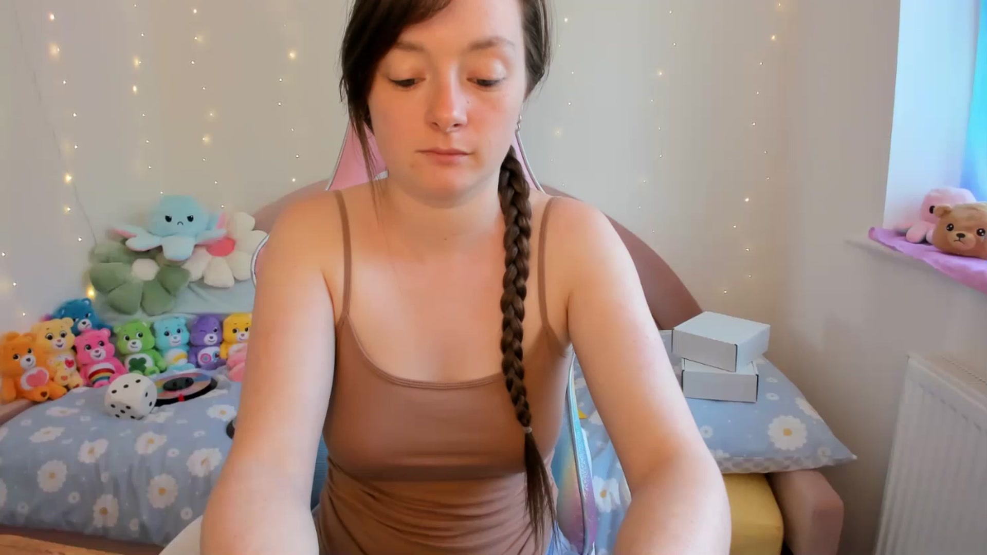 Gallery image thumbnail from JessieBear_'s myfreecams stream on, 08/29/2024, 14:54 image 17 of 20