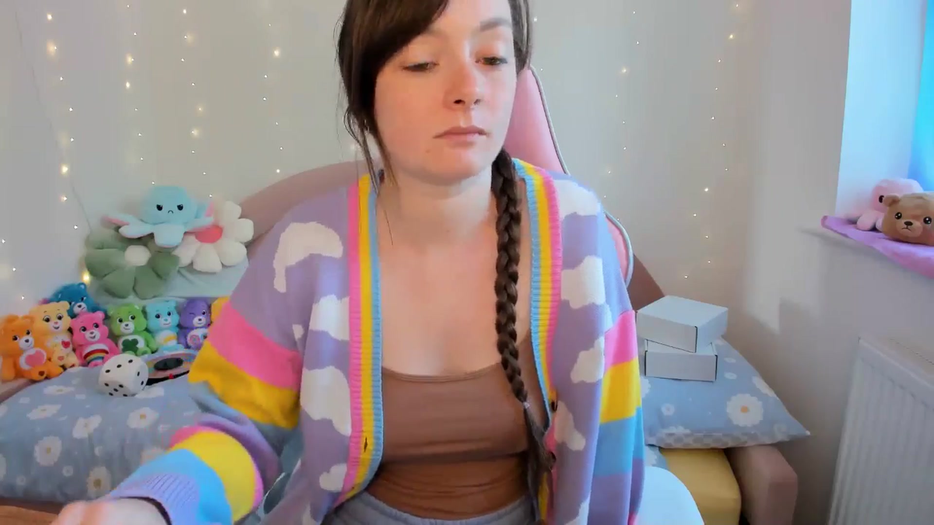Gallery image thumbnail from JessieBear_'s myfreecams stream on, 08/29/2024, 16:27 image 8 of 20