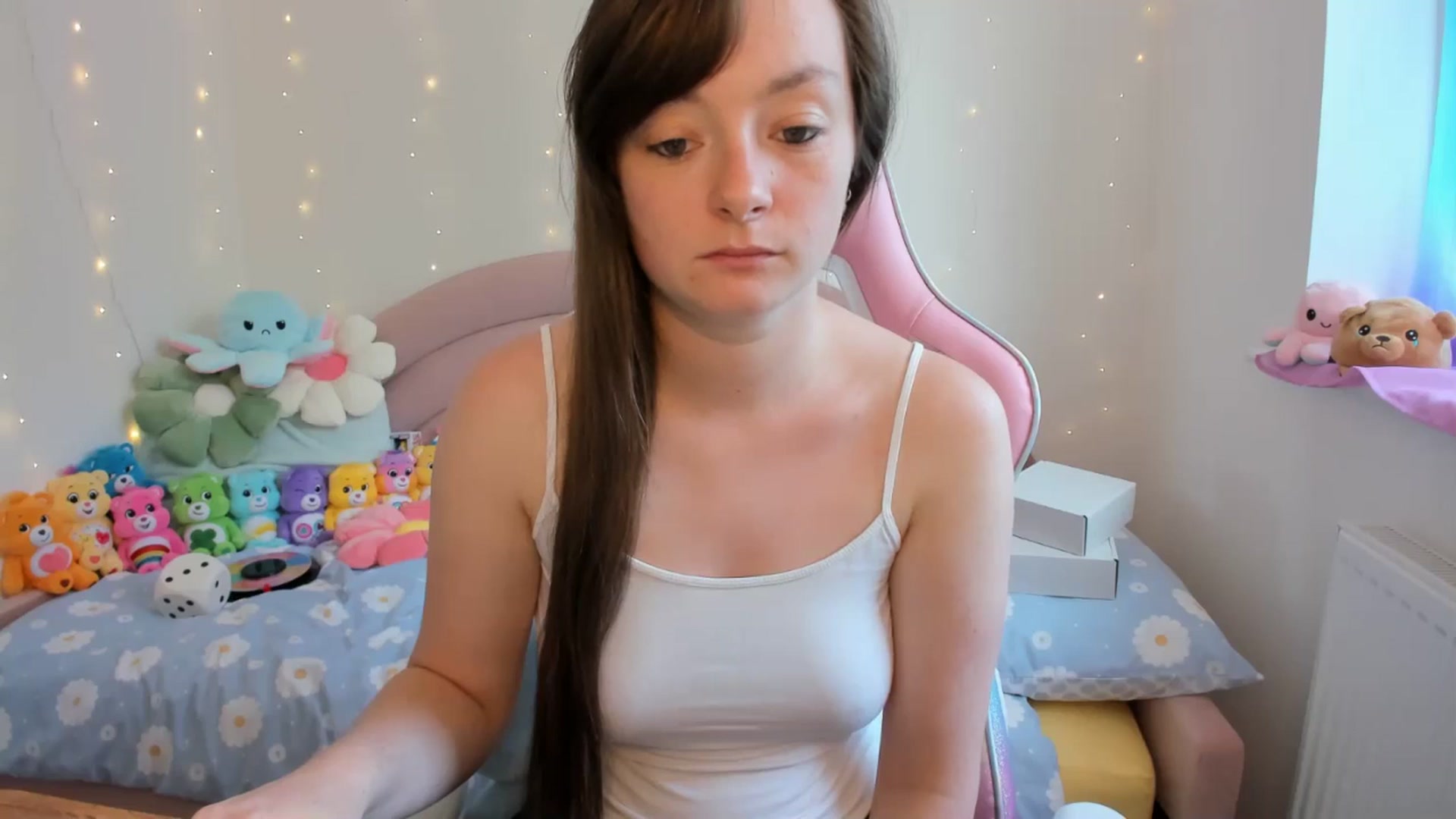 Gallery image thumbnail from JessieBear_'s myfreecams stream on, 08/30/2024, 14:21 image 3 of 20