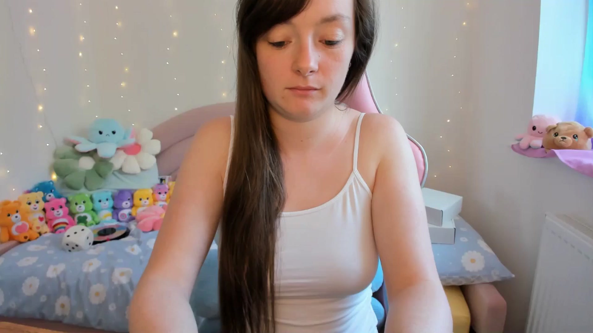 Gallery image thumbnail from JessieBear_'s myfreecams stream on, 08/30/2024, 14:21 image 6 of 20