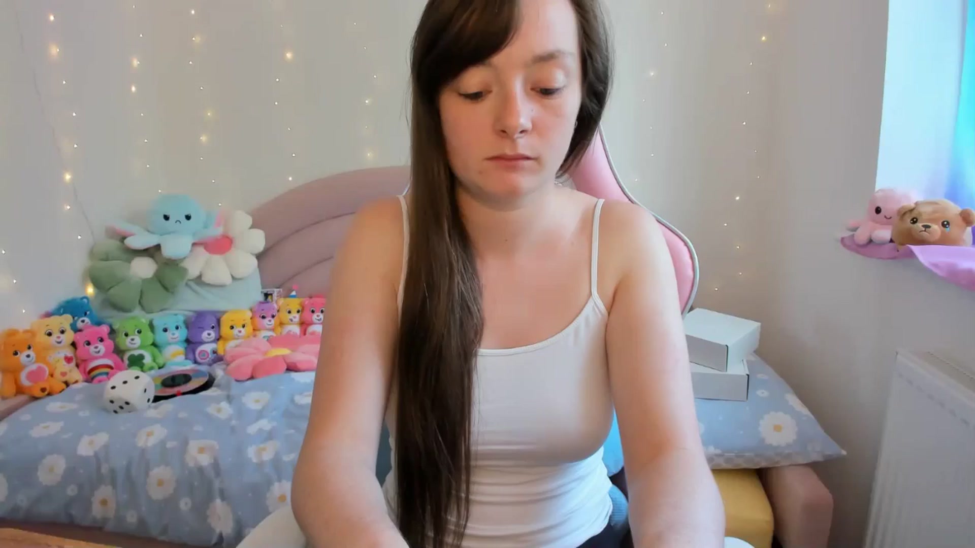 Gallery image thumbnail from JessieBear_'s myfreecams stream on, 08/30/2024, 14:21 image 5 of 20