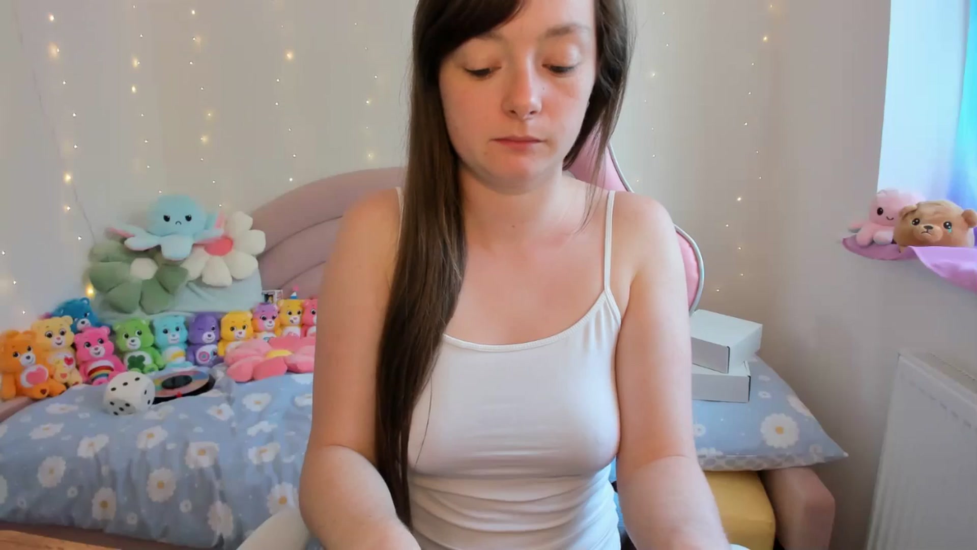 Gallery image thumbnail from JessieBear_'s myfreecams stream on, 08/30/2024, 14:21 image 8 of 20