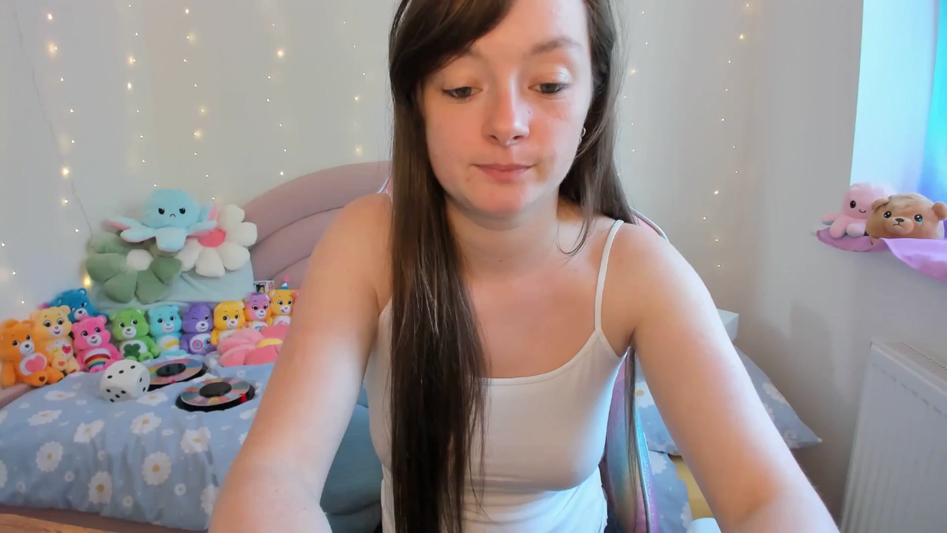 Gallery image thumbnail from JessieBear_'s myfreecams stream on, 08/30/2024, 14:52 image 8 of 20