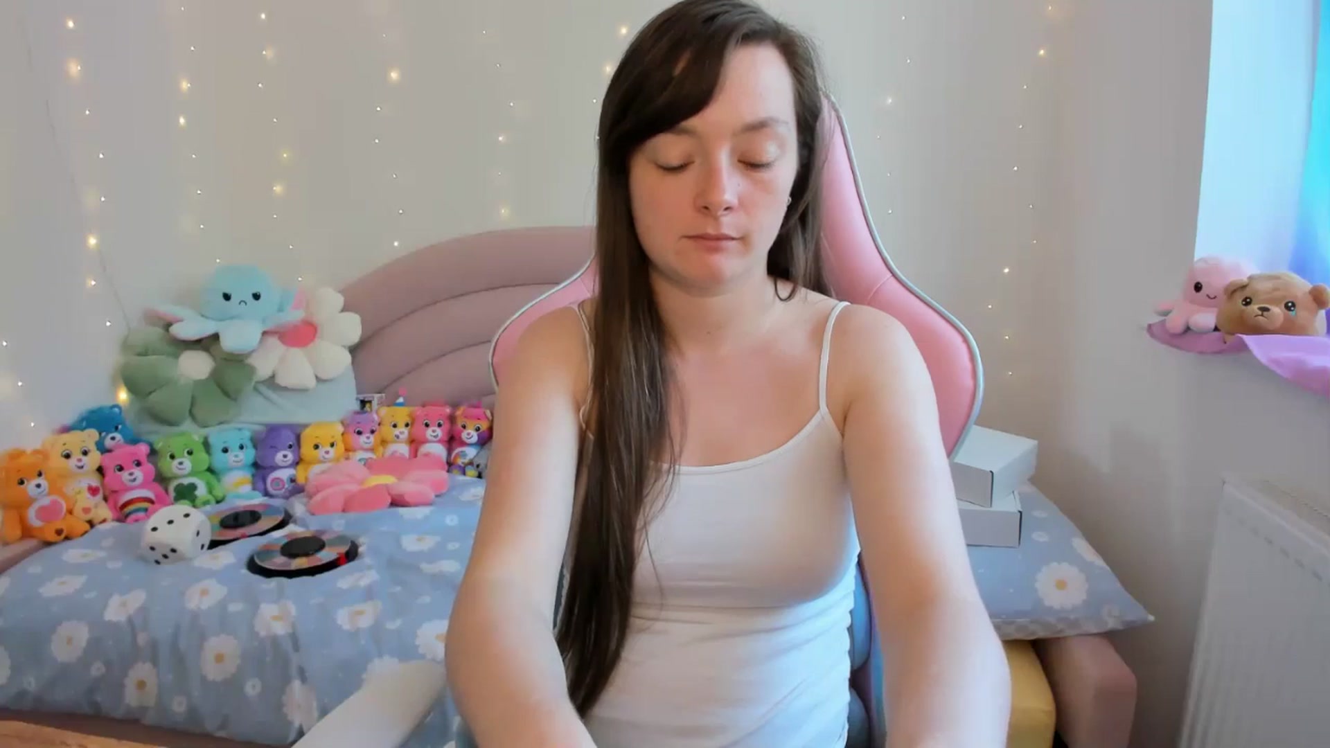 Gallery image thumbnail from JessieBear_'s myfreecams stream on, 08/30/2024, 14:52 image 2 of 20