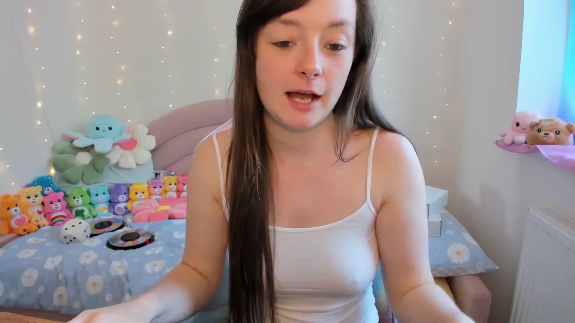 Gallery image thumbnail from JessieBear_'s myfreecams stream on, 08/30/2024, 14:52 image 16 of 20