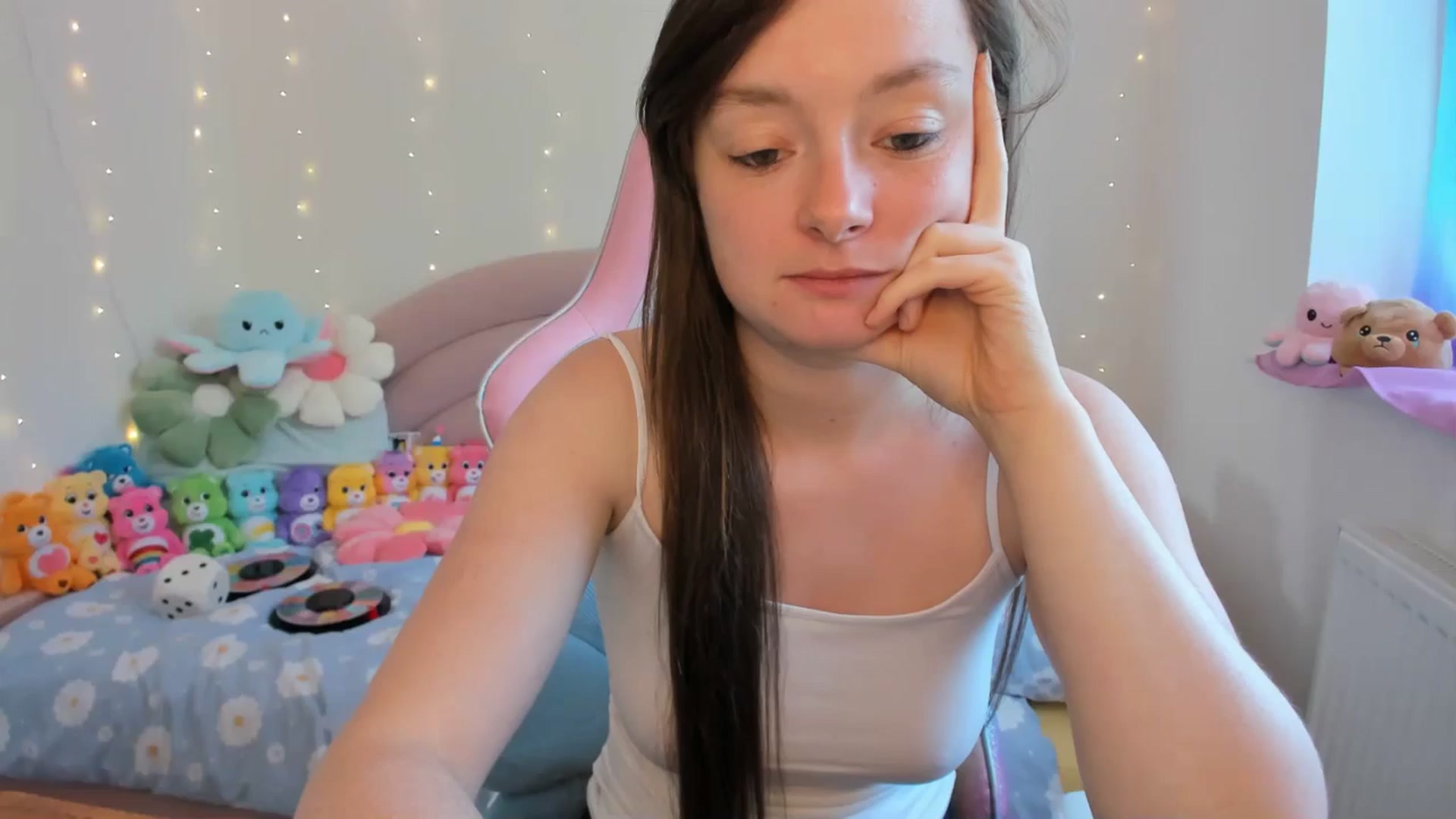 Gallery image thumbnail from JessieBear_'s myfreecams stream on, 08/30/2024, 16:09 image 1 of 20