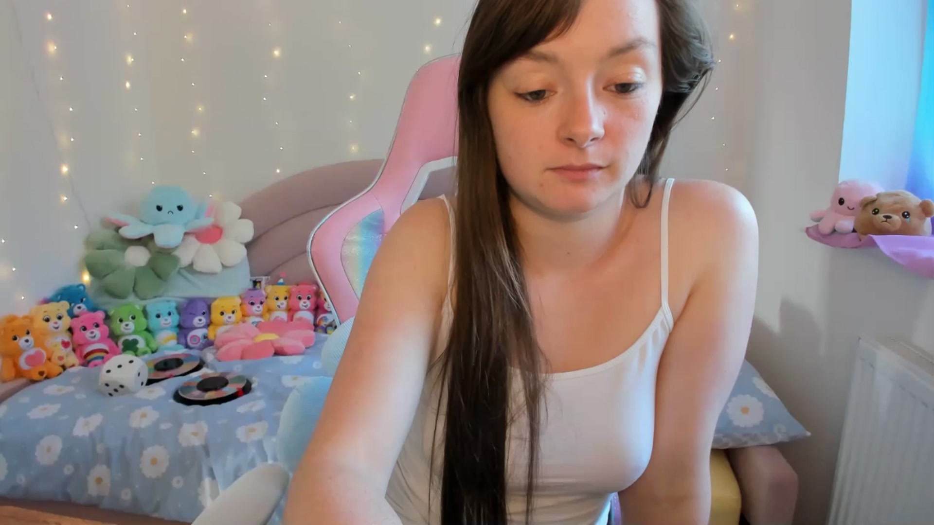Gallery image thumbnail from JessieBear_'s myfreecams stream on, 08/30/2024, 16:24 image 14 of 20