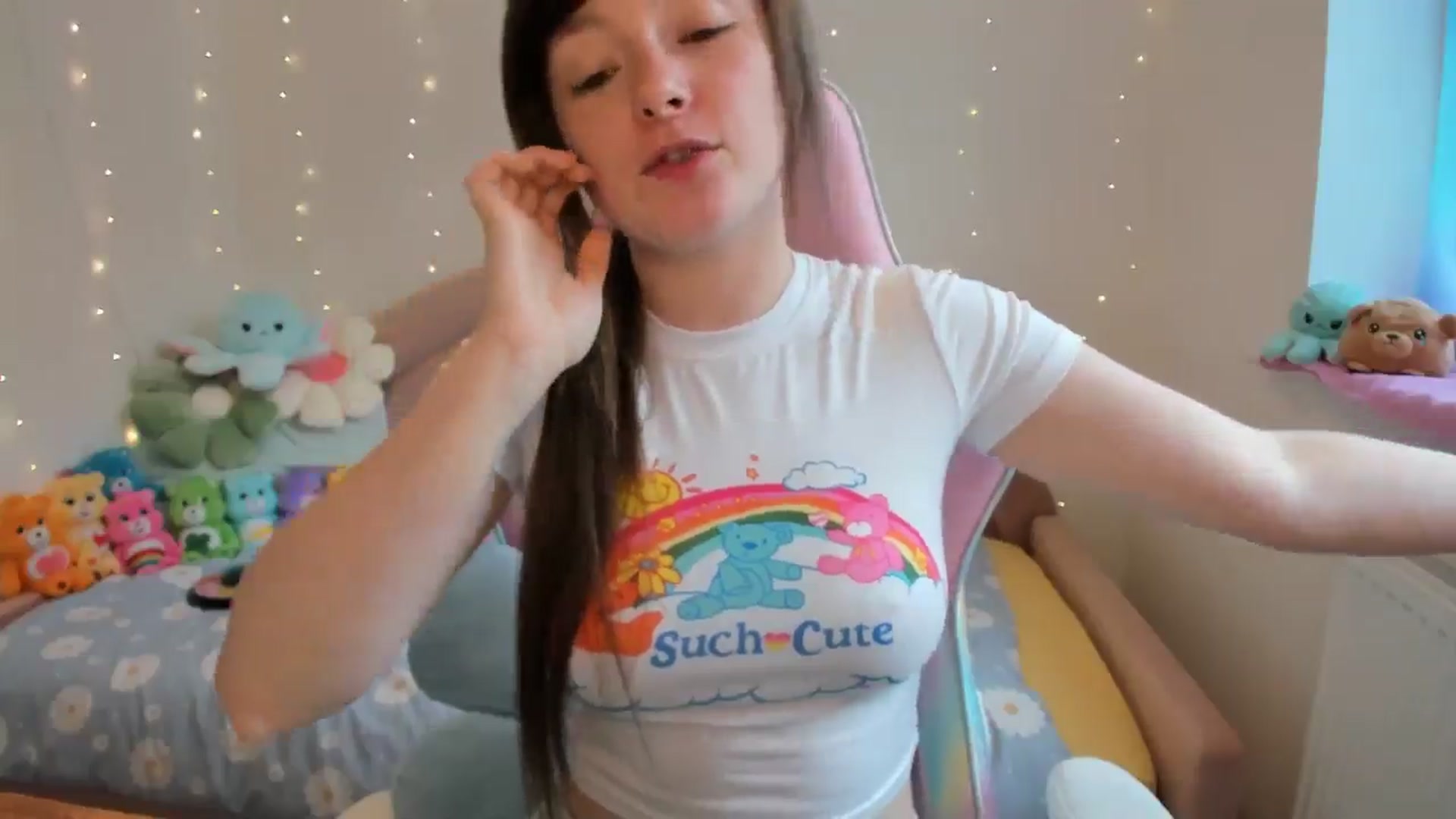 Gallery image thumbnail from JessieBear_'s myfreecams stream on, 09/02/2024, 15:15 image 14 of 20