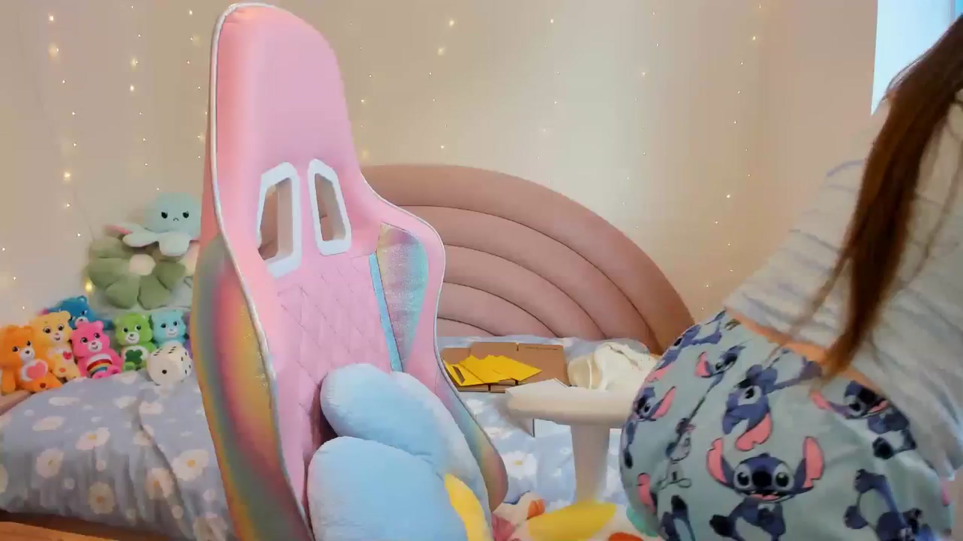 Gallery image thumbnail from JessieBear_'s myfreecams stream on, 09/03/2024, 13:46 image 7 of 20