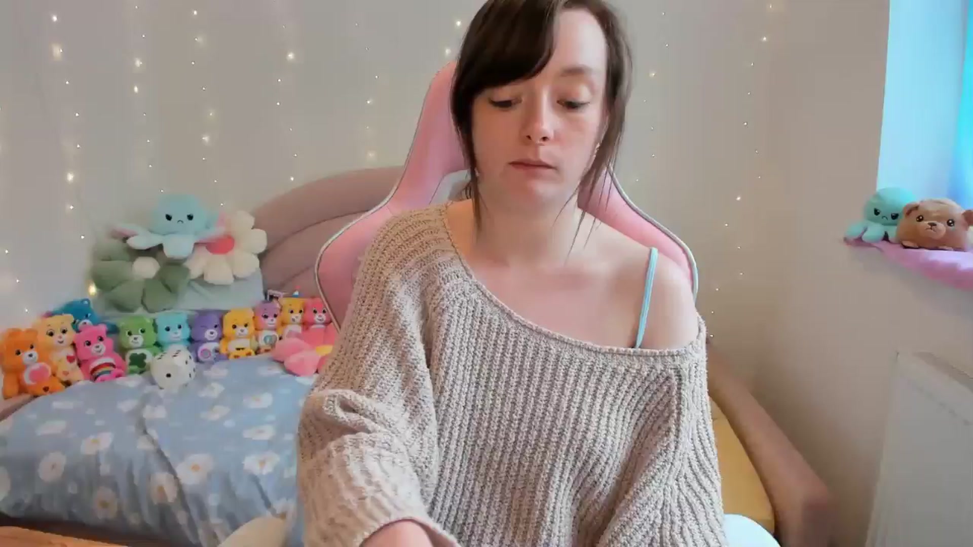 Gallery image thumbnail from JessieBear_'s myfreecams stream on, 09/03/2024, 16:09 image 14 of 20