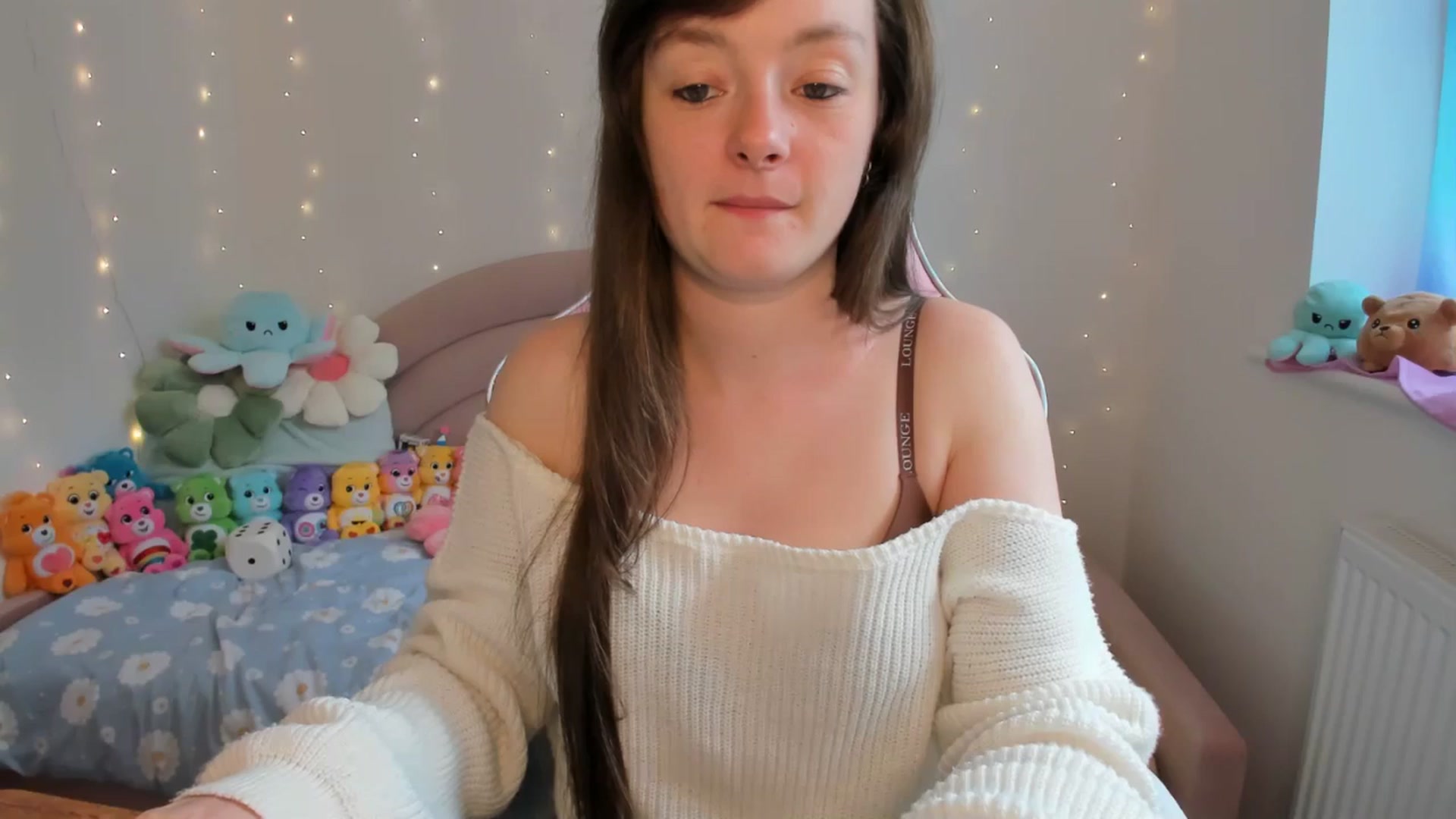 Gallery image thumbnail from JessieBear_'s myfreecams stream on, 09/05/2024, 14:10 image 13 of 20