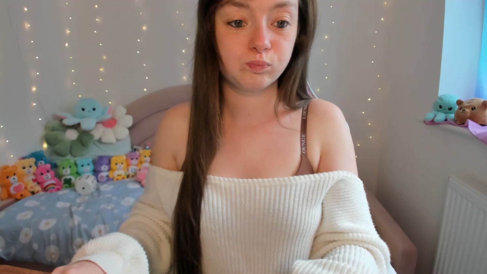 Gallery image thumbnail from JessieBear_'s myfreecams stream on, 09/05/2024, 14:10 image 15 of 20