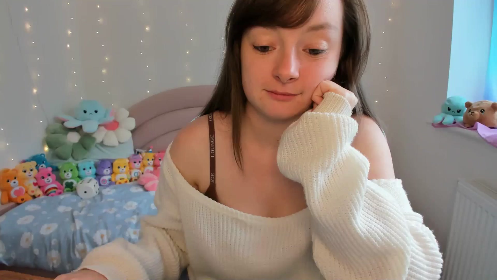 Gallery image thumbnail from JessieBear_'s myfreecams stream on, 09/05/2024, 16:33 image 1 of 20
