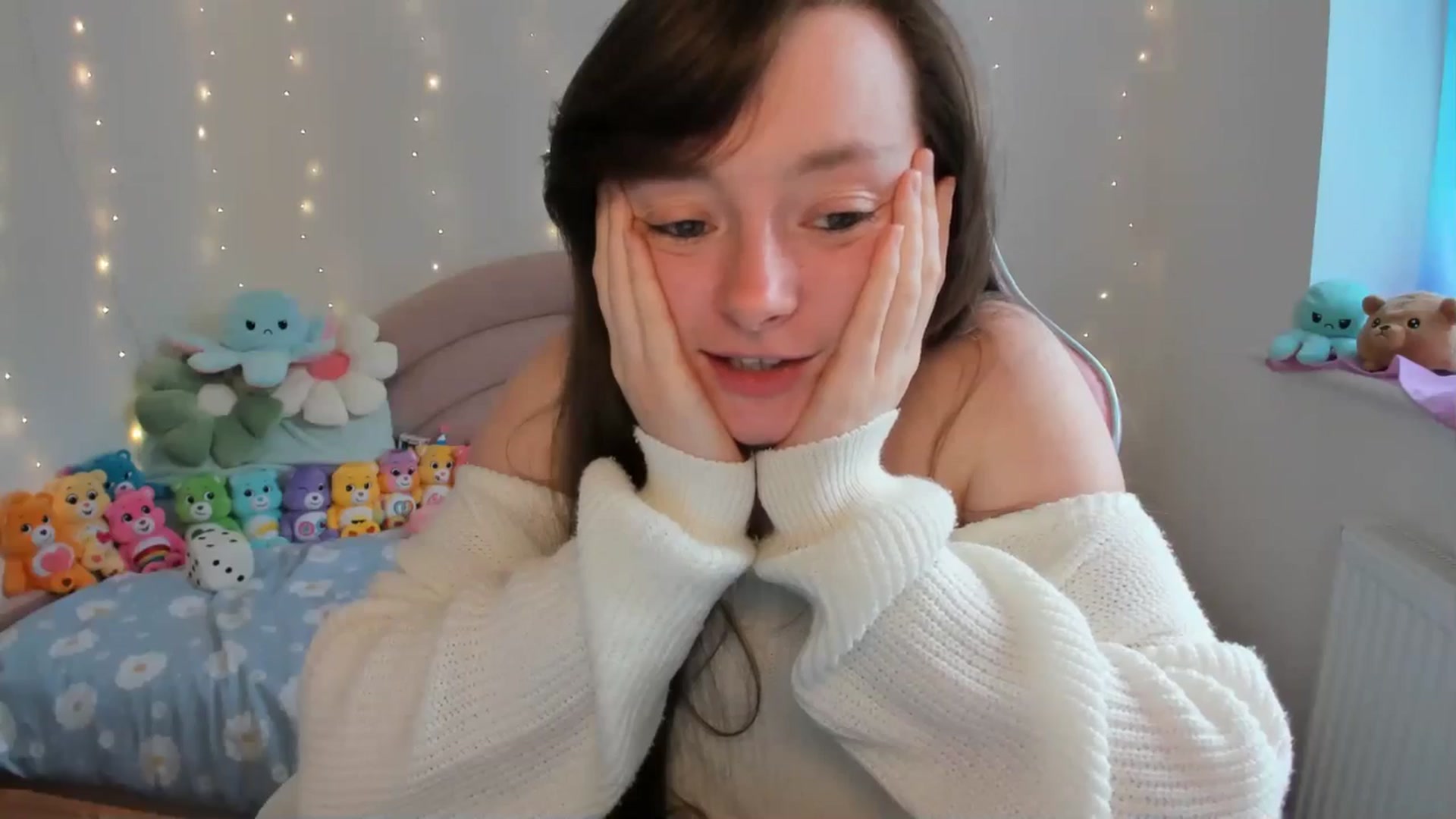 Gallery image thumbnail from JessieBear_'s myfreecams stream on, 09/05/2024, 17:03 image 2 of 20