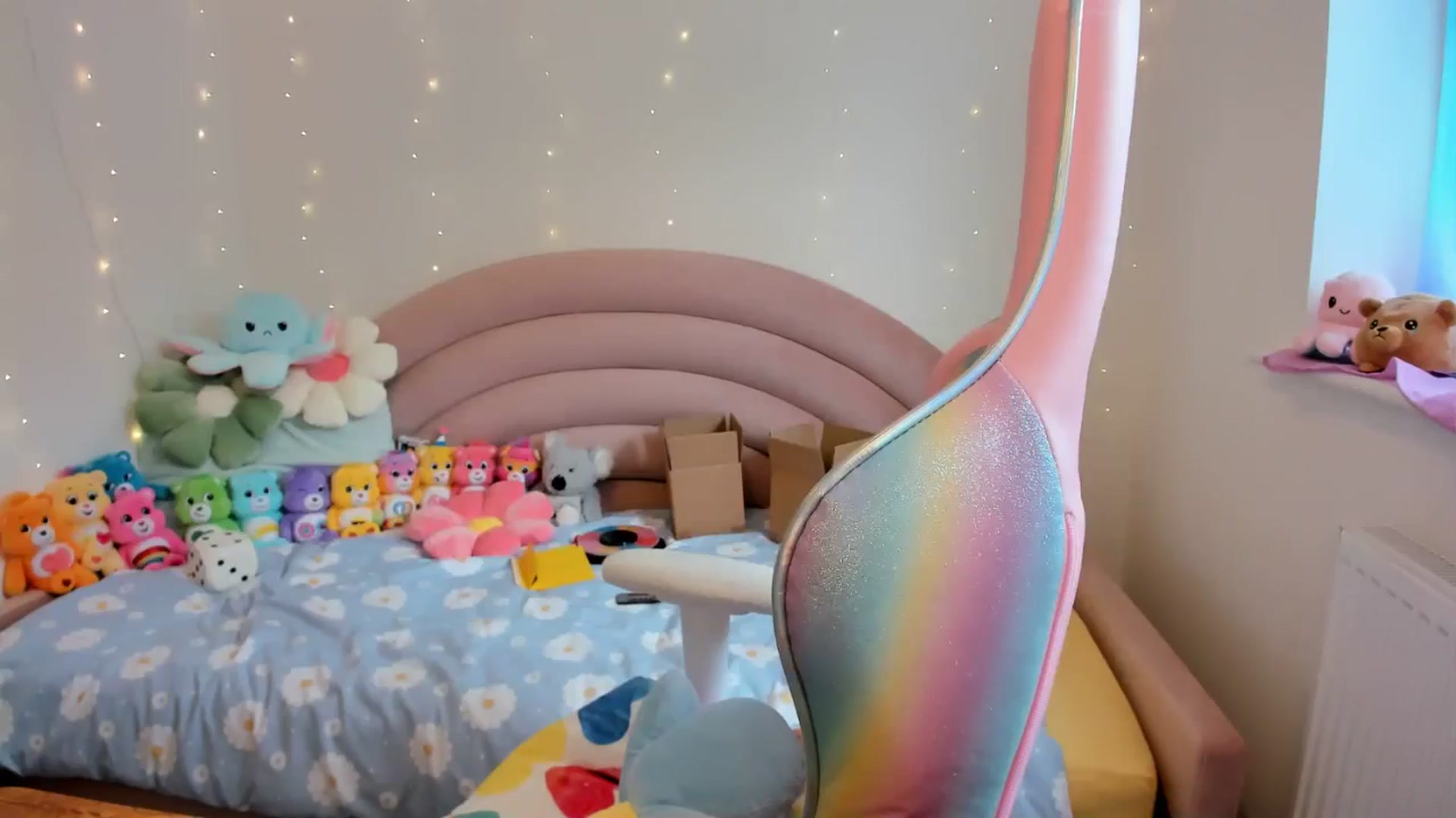 Gallery image thumbnail from JessieBear_'s myfreecams stream on, 09/09/2024, 14:02 image 16 of 20