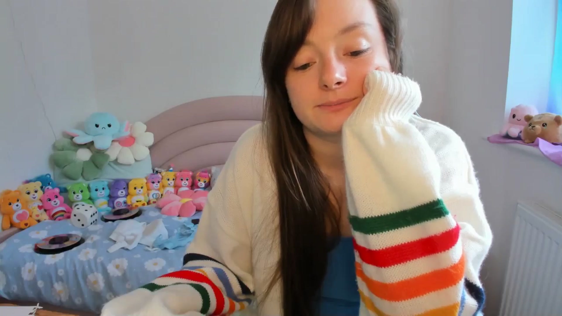 Gallery image thumbnail from JessieBear_'s myfreecams stream on, 09/11/2024, 15:04 image 6 of 20