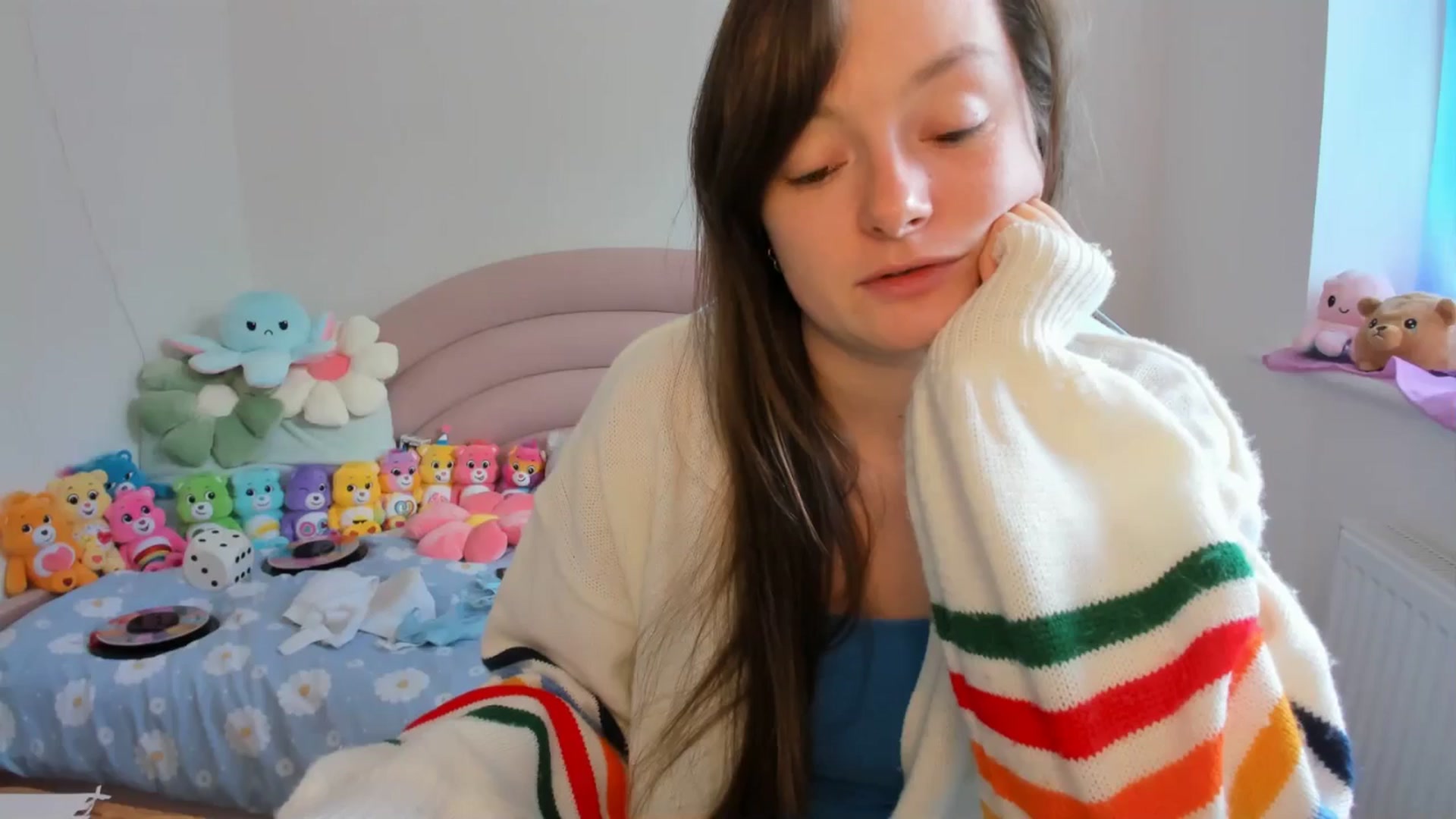 Gallery image thumbnail from JessieBear_'s myfreecams stream on, 09/11/2024, 15:04 image 5 of 20
