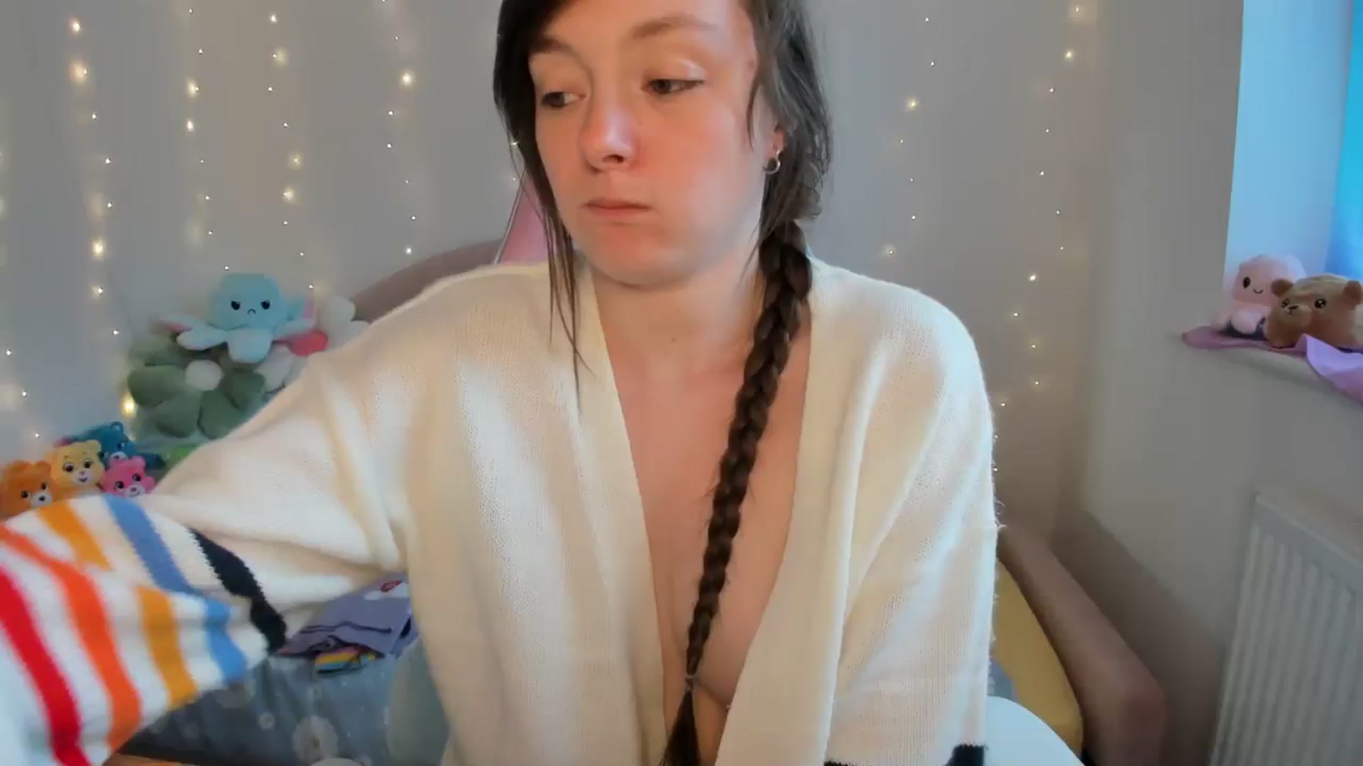 Gallery image thumbnail from JessieBear_'s myfreecams stream on, 09/12/2024, 16:59 image 14 of 20