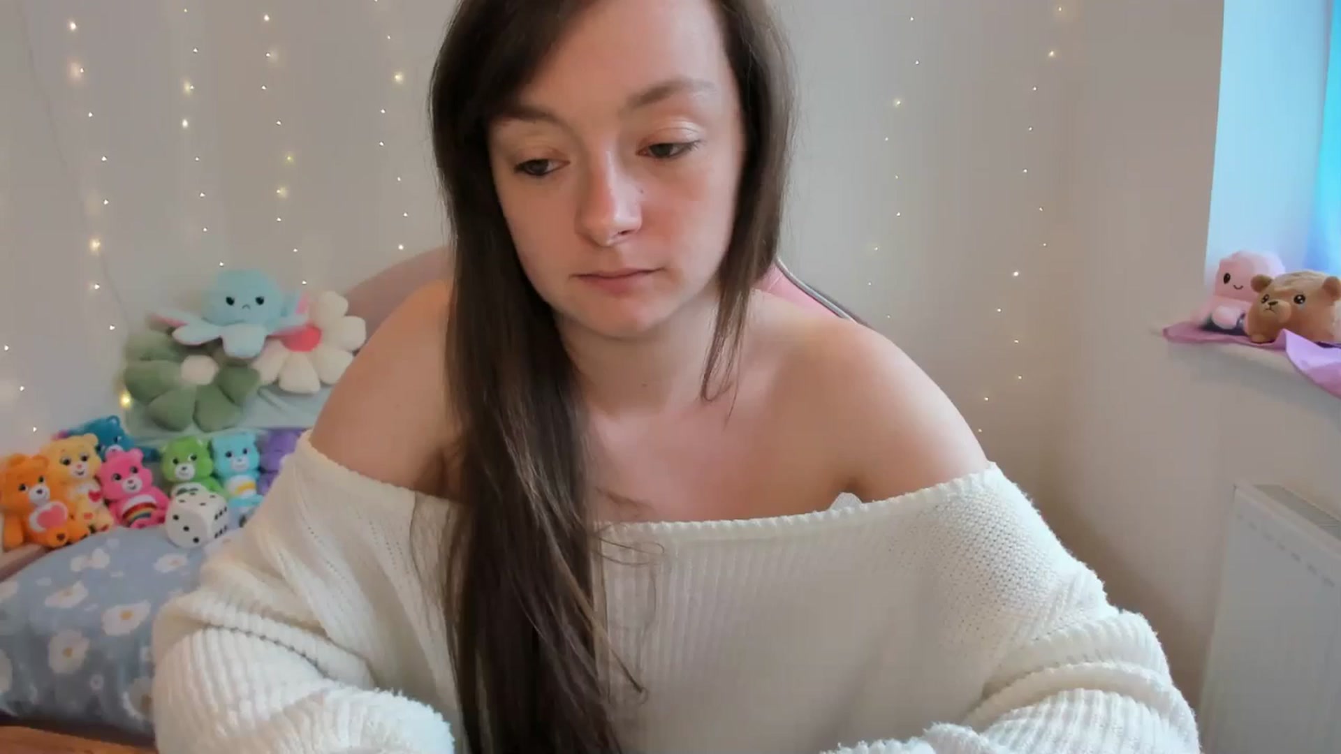 Gallery image thumbnail from JessieBear_'s myfreecams stream on, 09/13/2024, 15:38 image 8 of 20