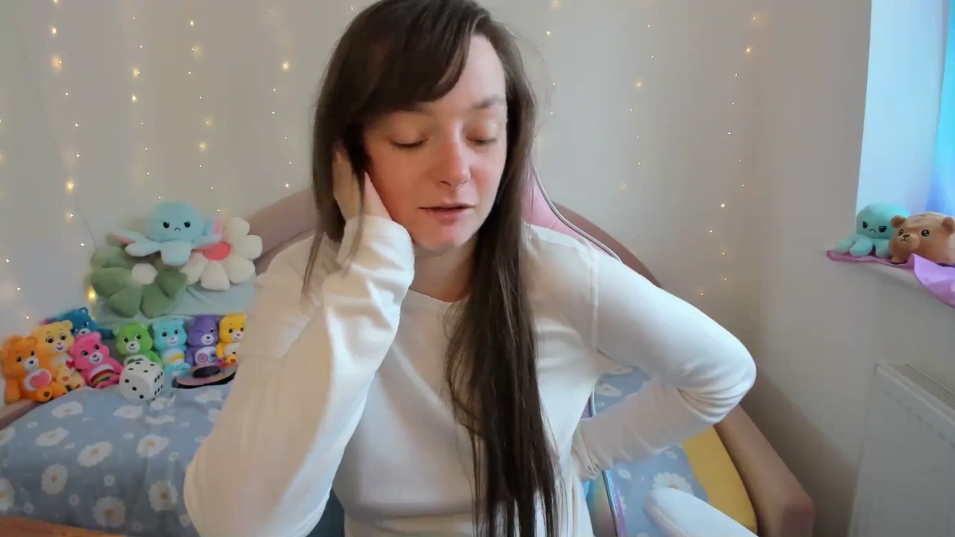 Gallery image thumbnail from JessieBear_'s myfreecams stream on, 09/16/2024, 15:05 image 11 of 20