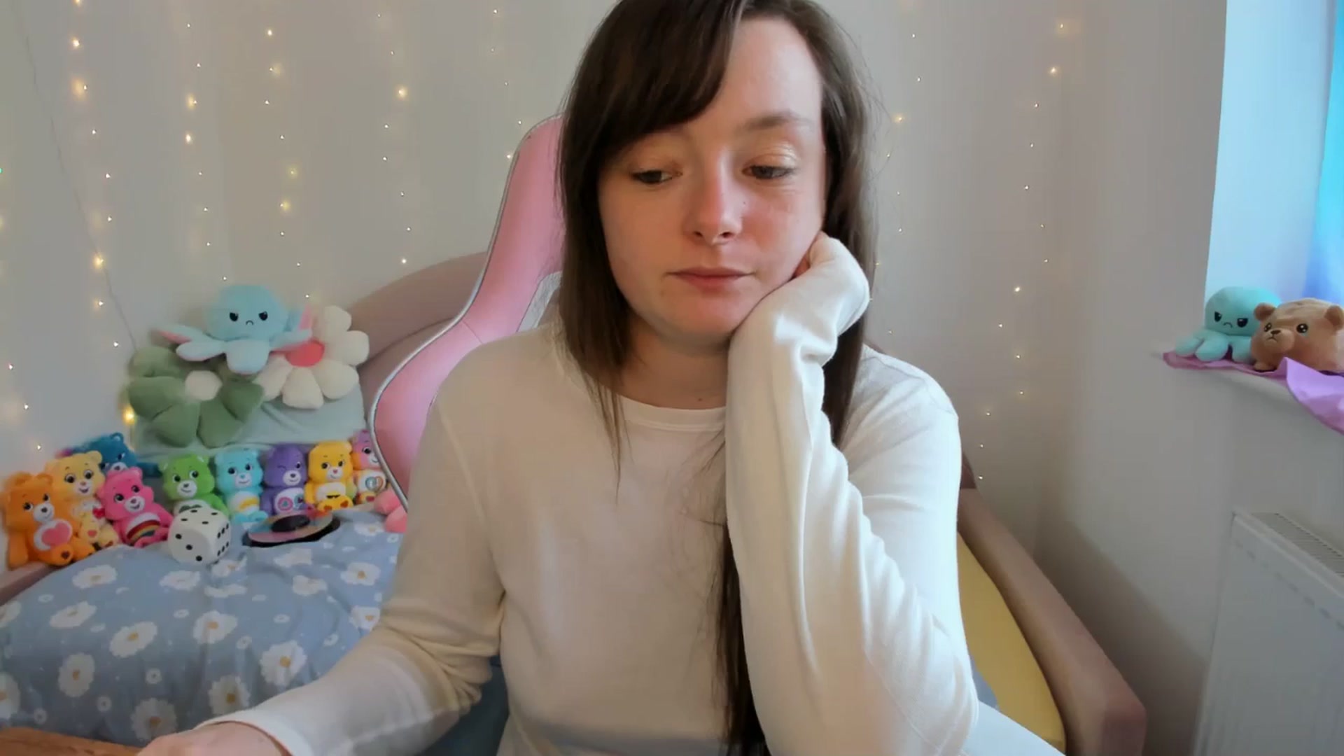 Gallery image thumbnail from JessieBear_'s myfreecams stream on, 09/16/2024, 15:05 image 20 of 20