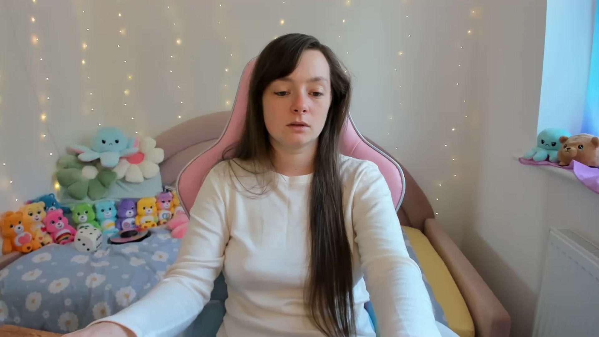 Gallery image thumbnail from JessieBear_'s myfreecams stream on, 09/16/2024, 16:17 image 6 of 20