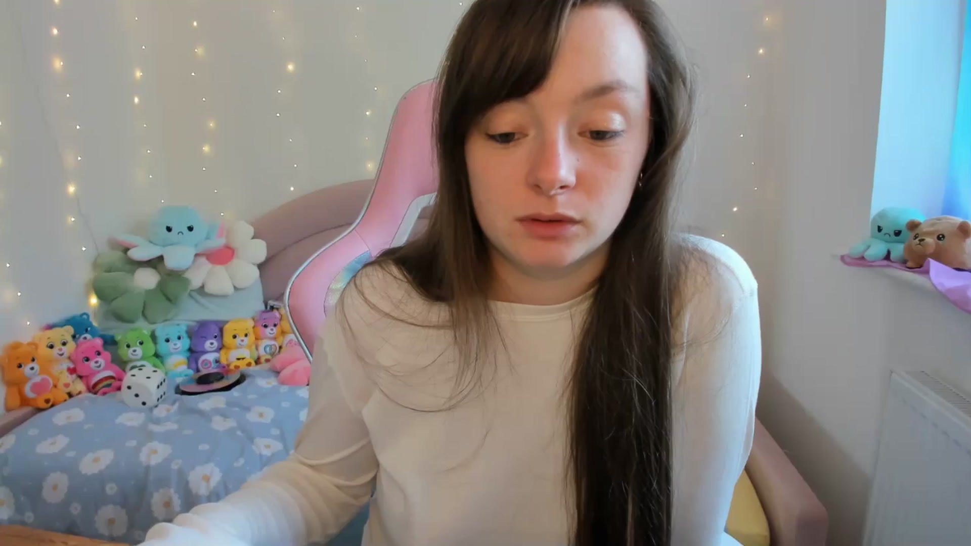 Gallery image thumbnail from JessieBear_'s myfreecams stream on, 09/16/2024, 16:17 image 11 of 20