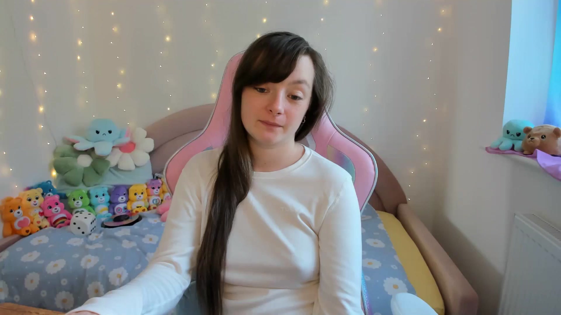 Gallery image thumbnail from JessieBear_'s myfreecams stream on, 09/16/2024, 16:17 image 20 of 20