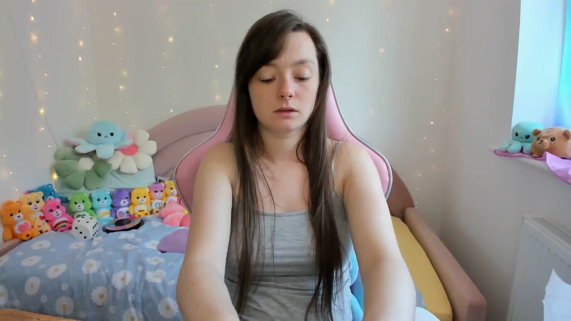 Gallery image thumbnail from JessieBear_'s myfreecams stream on, 09/17/2024, 13:56 image 1 of 20