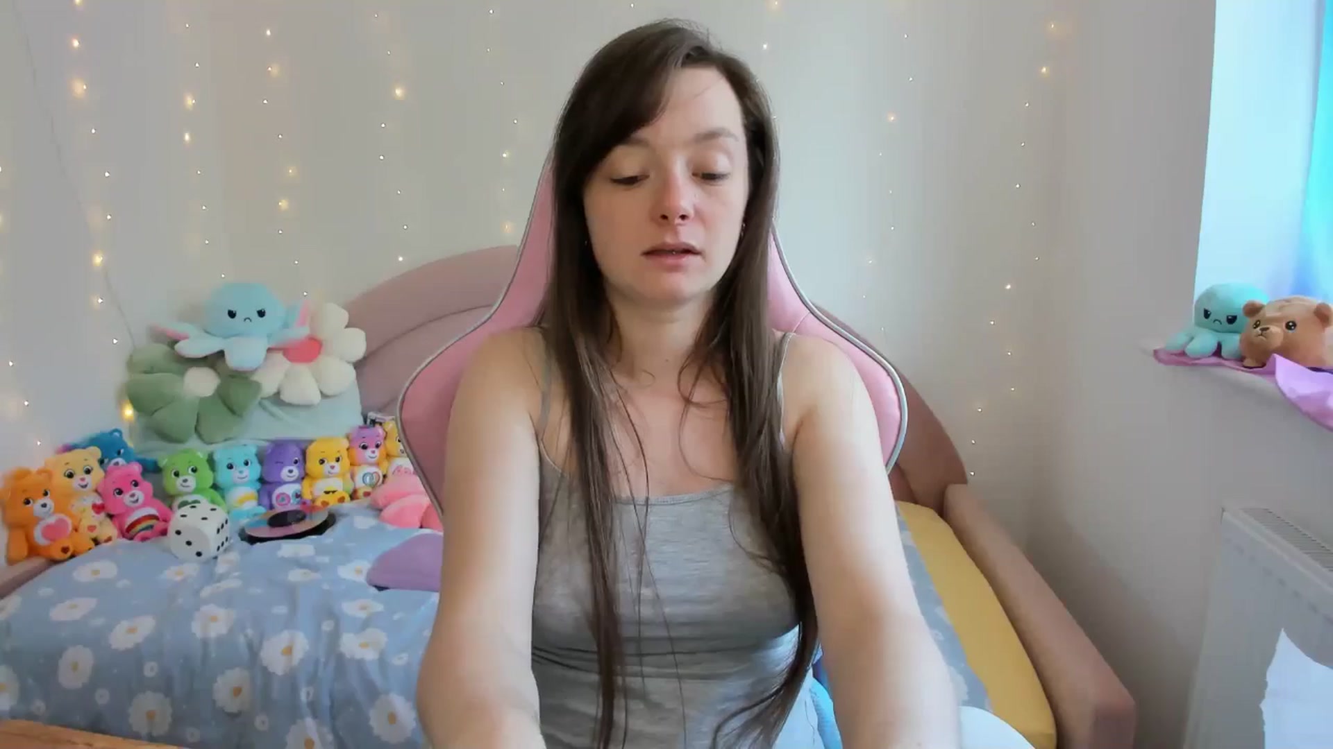 Gallery image thumbnail from JessieBear_'s myfreecams stream on, 09/17/2024, 13:56 image 3 of 20
