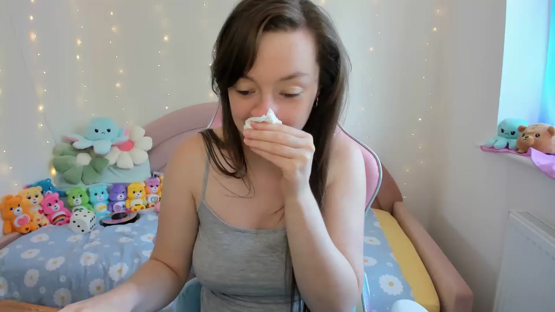 Gallery image thumbnail from JessieBear_'s myfreecams stream on, 09/17/2024, 13:56 image 17 of 20