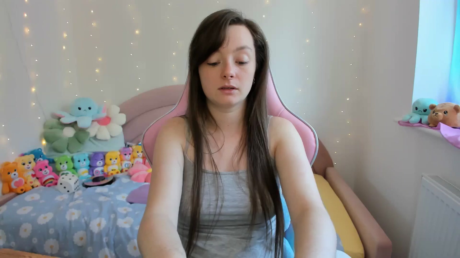 Gallery image thumbnail from JessieBear_'s myfreecams stream on, 09/17/2024, 13:56 image 7 of 20
