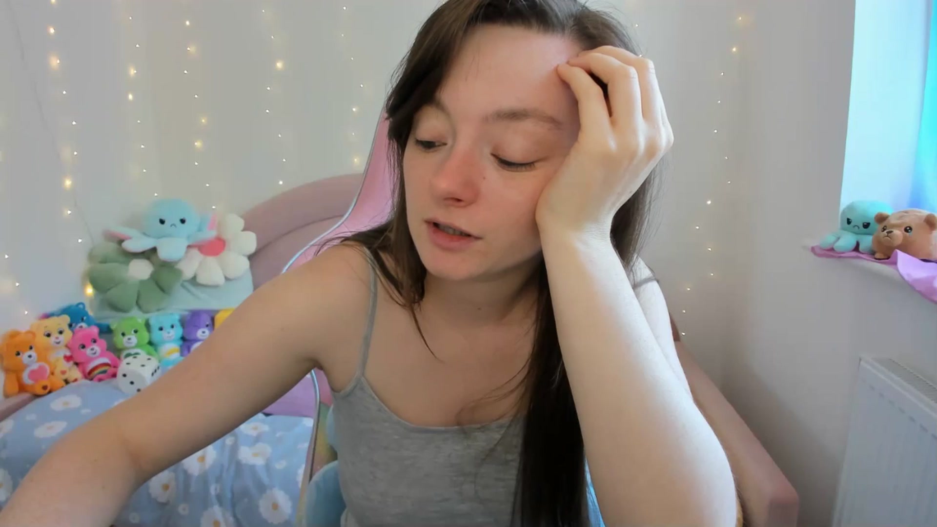 Gallery image thumbnail from JessieBear_'s myfreecams stream on, 09/17/2024, 13:56 image 11 of 20