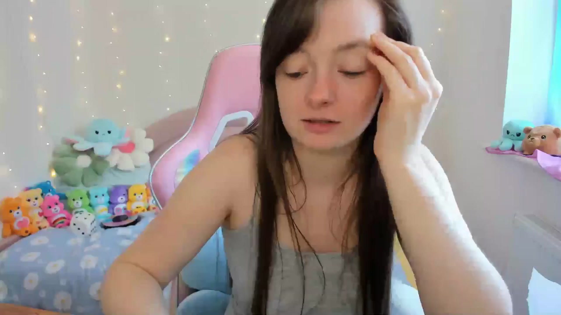 Gallery image thumbnail from JessieBear_'s myfreecams stream on, 09/17/2024, 13:56 image 6 of 20